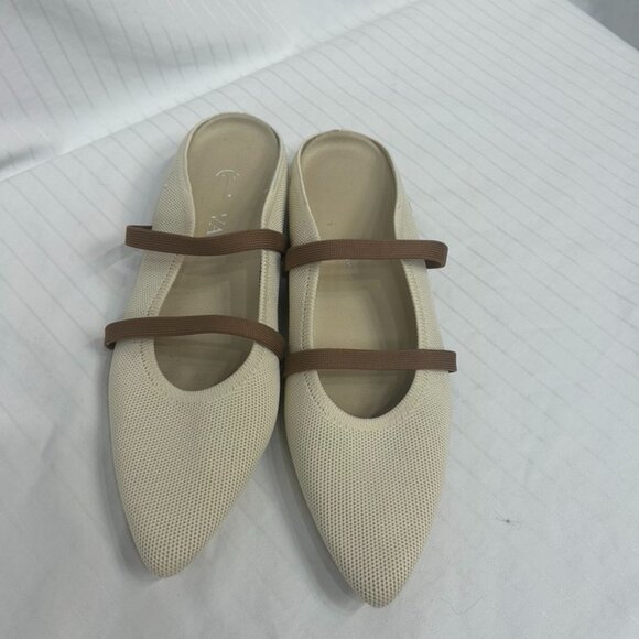 Elegant Cream Flats with Brown Straps - Picture 1 of 2